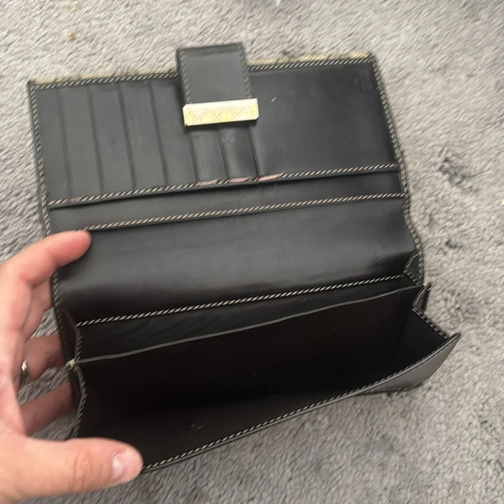 Old well loved GUCCI WALLET MONOGRAM - Picture 5 of 6